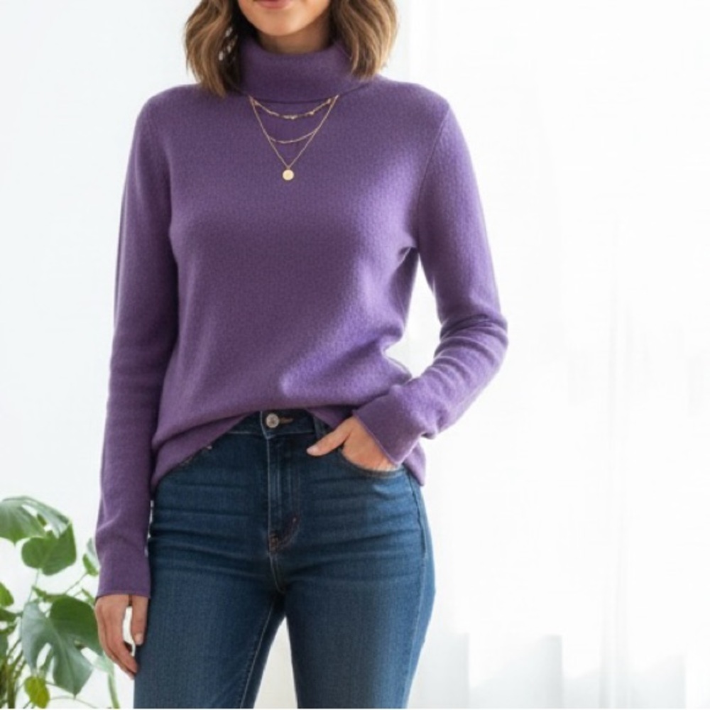 Allude 100% Cashmere Women's Purple Turtleneck Sweater Size small